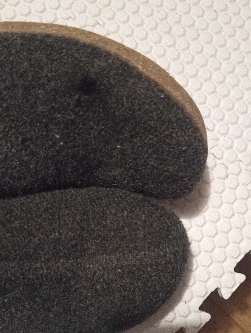Taos Footwear Women’s Gray/Black Wool Slip-On Loafers with Brown Sole.Used - Picture 5 of 5